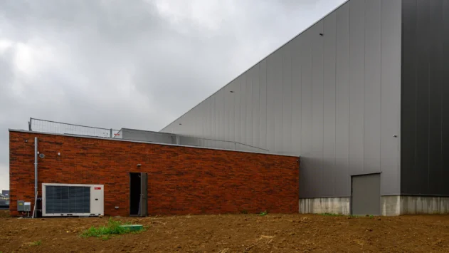 Le hall sportif à Emines