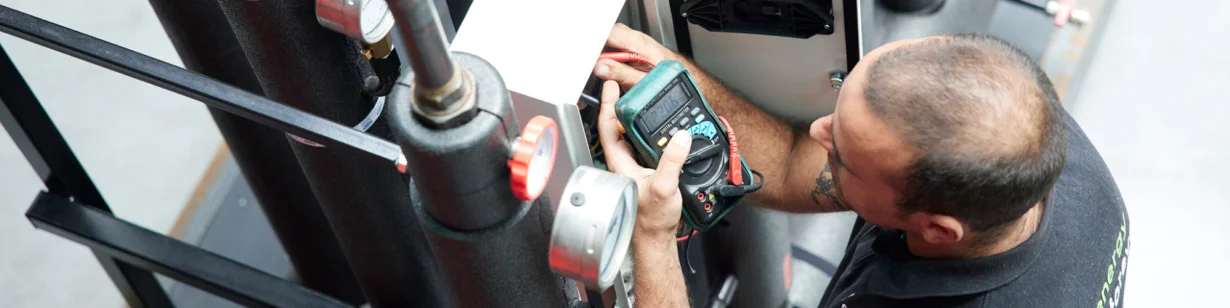 Service Edergen - Nathan Roisse