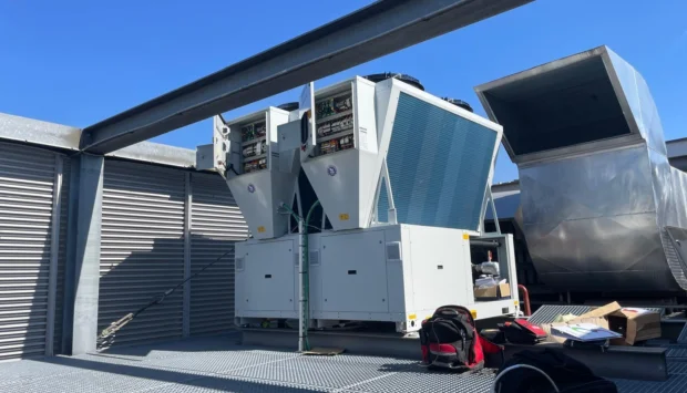 Central Gate - Emicon Everest warmtepomp
